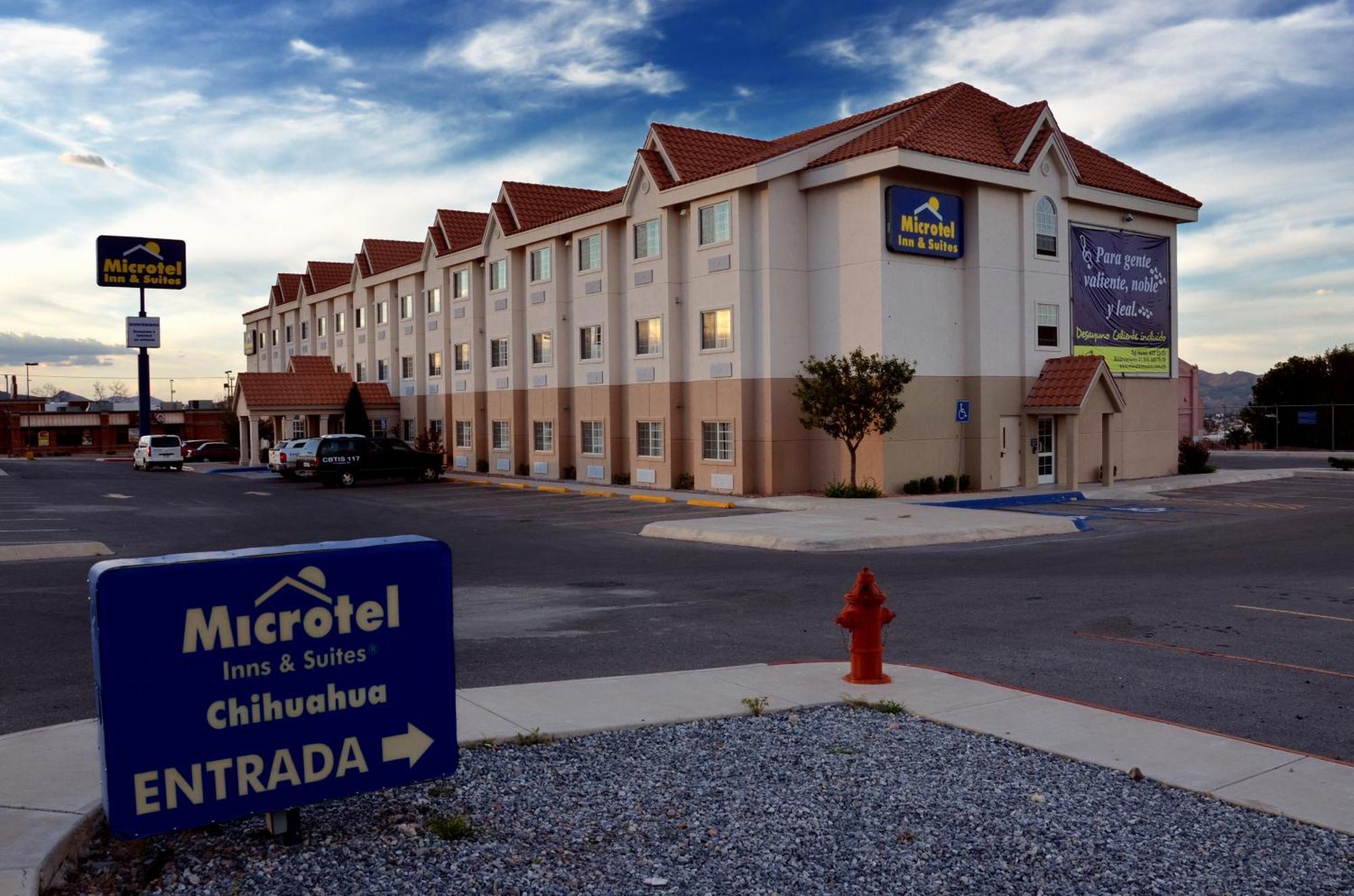 Microtel Inn & Suites By Wyndham צ'יוואווה מראה חיצוני תמונה